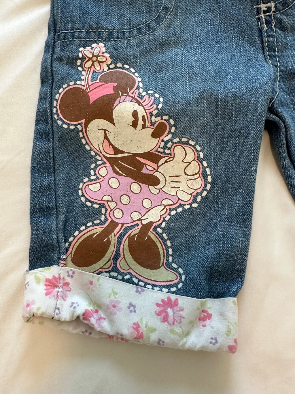 Minnie in Bloom Jeans 💐